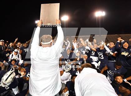 Thumbnail 3 in Mater Dei vs. St. John Bosco (CIF SS DIV 1 Championship Final) photogallery.