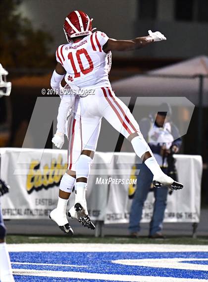 Thumbnail 3 in Mater Dei vs. St. John Bosco (CIF SS DIV 1 Championship Final) photogallery.