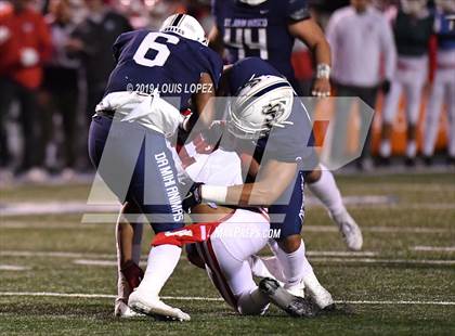 Thumbnail 3 in Mater Dei vs. St. John Bosco (CIF SS DIV 1 Championship Final) photogallery.