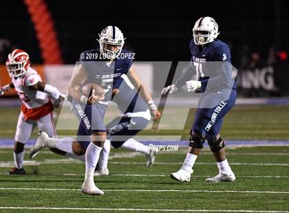 Thumbnail 3 in Mater Dei vs. St. John Bosco (CIF SS DIV 1 Championship Final) photogallery.