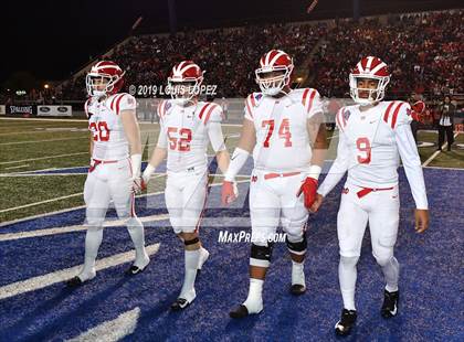 Thumbnail 2 in Mater Dei vs. St. John Bosco (CIF SS DIV 1 Championship Final) photogallery.