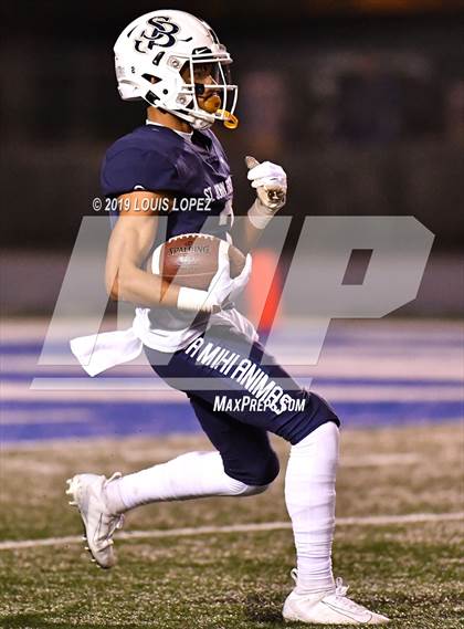 Thumbnail 1 in Mater Dei vs. St. John Bosco (CIF SS DIV 1 Championship Final) photogallery.