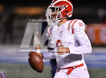 Thumbnail 3 in Mater Dei vs. St. John Bosco (CIF SS DIV 1 Championship Final) photogallery.