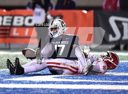 Thumbnail 3 in Mater Dei vs. St. John Bosco (CIF SS DIV 1 Championship Final) photogallery.