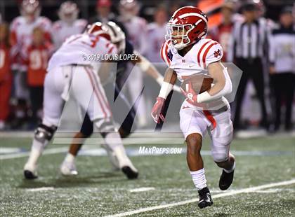 Thumbnail 3 in Mater Dei vs. St. John Bosco (CIF SS DIV 1 Championship Final) photogallery.