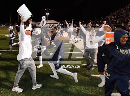 Thumbnail 1 in Mater Dei vs. St. John Bosco (CIF SS DIV 1 Championship Final) photogallery.