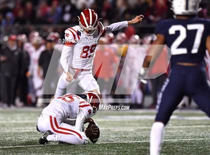 Thumbnail 1 in Mater Dei vs. St. John Bosco (CIF SS DIV 1 Championship Final) photogallery.