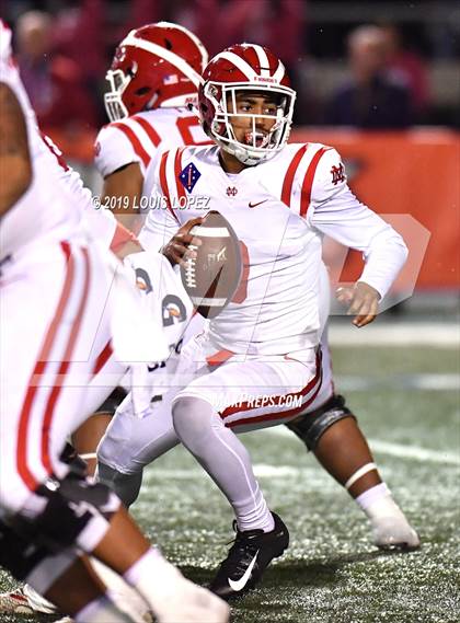 Thumbnail 3 in Mater Dei vs. St. John Bosco (CIF SS DIV 1 Championship Final) photogallery.