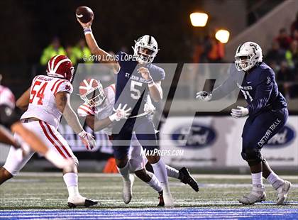Thumbnail 2 in Mater Dei vs. St. John Bosco (CIF SS DIV 1 Championship Final) photogallery.