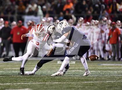 Thumbnail 3 in Mater Dei vs. St. John Bosco (CIF SS DIV 1 Championship Final) photogallery.