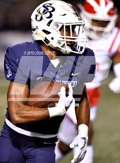 Thumbnail 2 in Mater Dei vs. St. John Bosco (CIF SS DIV 1 Championship Final) photogallery.
