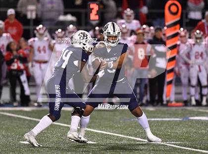 Thumbnail 1 in Mater Dei vs. St. John Bosco (CIF SS DIV 1 Championship Final) photogallery.