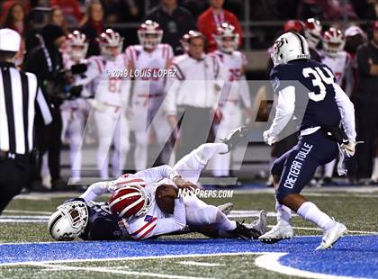 Thumbnail 1 in Mater Dei vs. St. John Bosco (CIF SS DIV 1 Championship Final) photogallery.