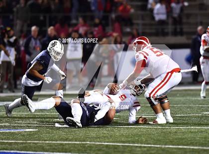Thumbnail 2 in Mater Dei vs. St. John Bosco (CIF SS DIV 1 Championship Final) photogallery.