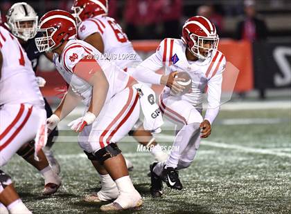 Thumbnail 1 in Mater Dei vs. St. John Bosco (CIF SS DIV 1 Championship Final) photogallery.