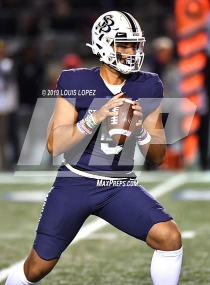 Thumbnail 1 in Mater Dei vs. St. John Bosco (CIF SS DIV 1 Championship Final) photogallery.