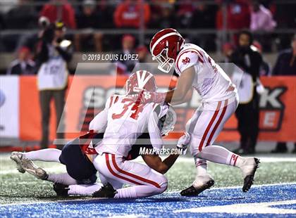 Thumbnail 1 in Mater Dei vs. St. John Bosco (CIF SS DIV 1 Championship Final) photogallery.