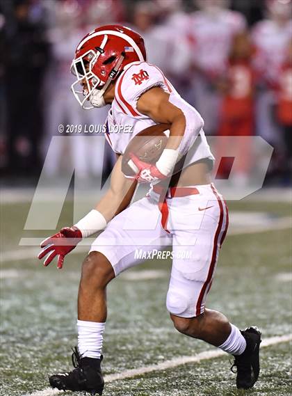 Thumbnail 2 in Mater Dei vs. St. John Bosco (CIF SS DIV 1 Championship Final) photogallery.