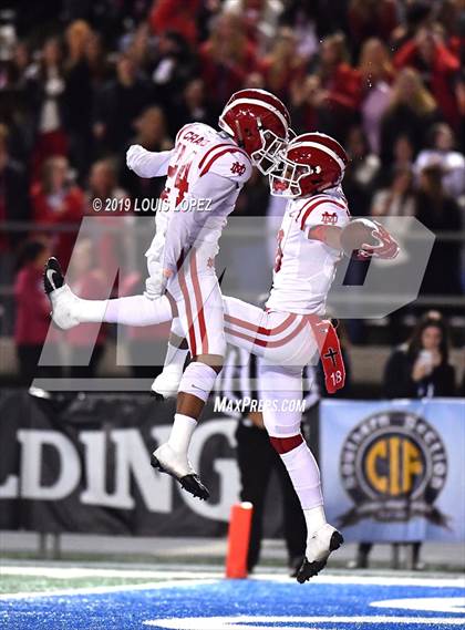 Thumbnail 2 in Mater Dei vs. St. John Bosco (CIF SS DIV 1 Championship Final) photogallery.
