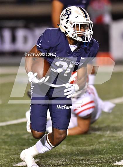 Thumbnail 3 in Mater Dei vs. St. John Bosco (CIF SS DIV 1 Championship Final) photogallery.