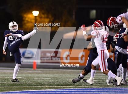 Thumbnail 1 in Mater Dei vs. St. John Bosco (CIF SS DIV 1 Championship Final) photogallery.