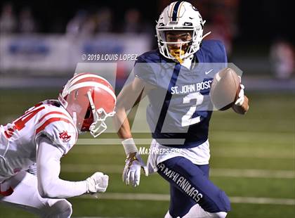 Thumbnail 3 in Mater Dei vs. St. John Bosco (CIF SS DIV 1 Championship Final) photogallery.
