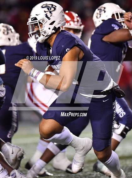 Thumbnail 3 in Mater Dei vs. St. John Bosco (CIF SS DIV 1 Championship Final) photogallery.