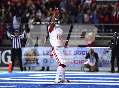 Thumbnail 2 in Mater Dei vs. St. John Bosco (CIF SS DIV 1 Championship Final) photogallery.