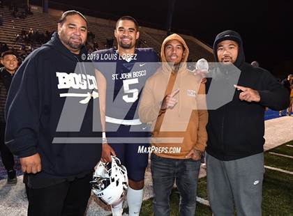 Thumbnail 3 in Mater Dei vs. St. John Bosco (CIF SS DIV 1 Championship Final) photogallery.
