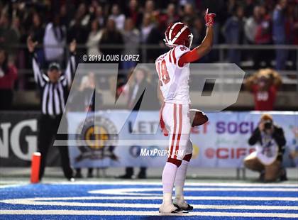 Thumbnail 1 in Mater Dei vs. St. John Bosco (CIF SS DIV 1 Championship Final) photogallery.
