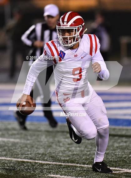 Thumbnail 3 in Mater Dei vs. St. John Bosco (CIF SS DIV 1 Championship Final) photogallery.