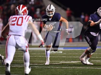 Thumbnail 1 in Mater Dei vs. St. John Bosco (CIF SS DIV 1 Championship Final) photogallery.