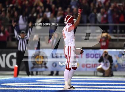 Thumbnail 3 in Mater Dei vs. St. John Bosco (CIF SS DIV 1 Championship Final) photogallery.