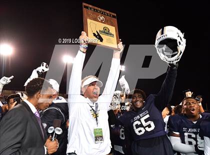 Thumbnail 3 in Mater Dei vs. St. John Bosco (CIF SS DIV 1 Championship Final) photogallery.