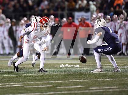 Thumbnail 3 in Mater Dei vs. St. John Bosco (CIF SS DIV 1 Championship Final) photogallery.