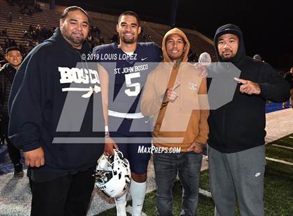 Thumbnail 1 in Mater Dei vs. St. John Bosco (CIF SS DIV 1 Championship Final) photogallery.