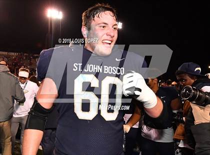 Thumbnail 3 in Mater Dei vs. St. John Bosco (CIF SS DIV 1 Championship Final) photogallery.