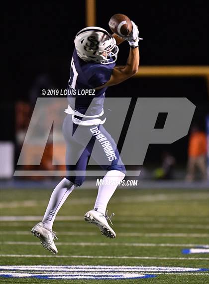Thumbnail 2 in Mater Dei vs. St. John Bosco (CIF SS DIV 1 Championship Final) photogallery.