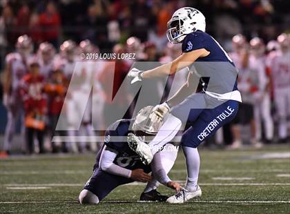 Thumbnail 3 in Mater Dei vs. St. John Bosco (CIF SS DIV 1 Championship Final) photogallery.