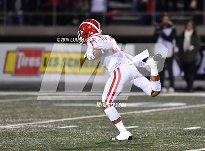 Thumbnail 1 in Mater Dei vs. St. John Bosco (CIF SS DIV 1 Championship Final) photogallery.