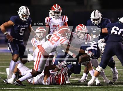 Thumbnail 2 in Mater Dei vs. St. John Bosco (CIF SS DIV 1 Championship Final) photogallery.