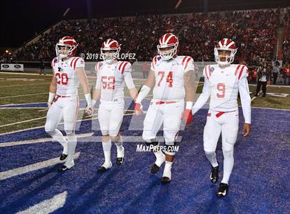 Thumbnail 3 in Mater Dei vs. St. John Bosco (CIF SS DIV 1 Championship Final) photogallery.