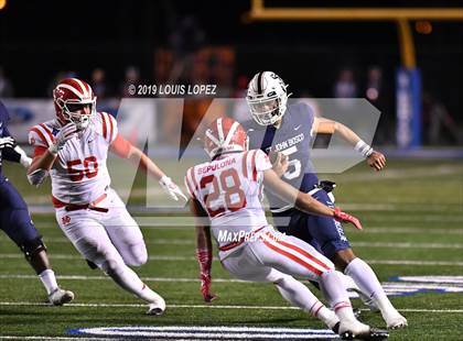 Thumbnail 1 in Mater Dei vs. St. John Bosco (CIF SS DIV 1 Championship Final) photogallery.