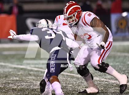 Thumbnail 2 in Mater Dei vs. St. John Bosco (CIF SS DIV 1 Championship Final) photogallery.