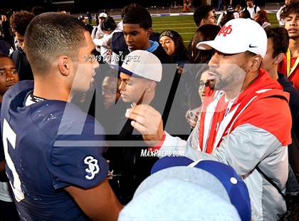 Thumbnail 2 in Mater Dei vs. St. John Bosco (CIF SS DIV 1 Championship Final) photogallery.