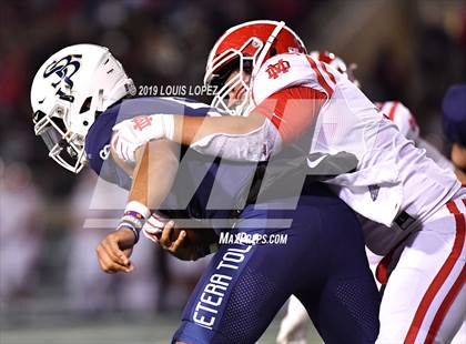Thumbnail 1 in Mater Dei vs. St. John Bosco (CIF SS DIV 1 Championship Final) photogallery.