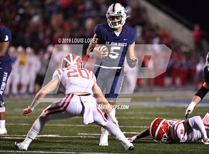 Thumbnail 3 in Mater Dei vs. St. John Bosco (CIF SS DIV 1 Championship Final) photogallery.