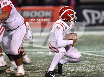 Thumbnail 1 in Mater Dei vs. St. John Bosco (CIF SS DIV 1 Championship Final) photogallery.