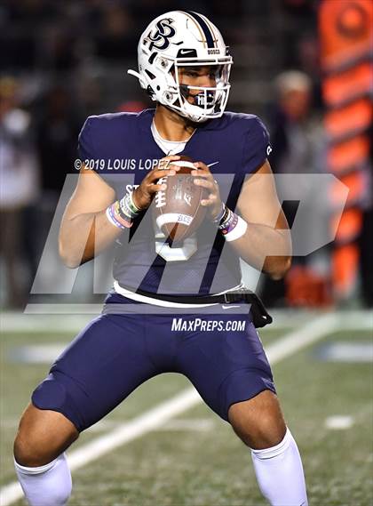 Thumbnail 2 in Mater Dei vs. St. John Bosco (CIF SS DIV 1 Championship Final) photogallery.