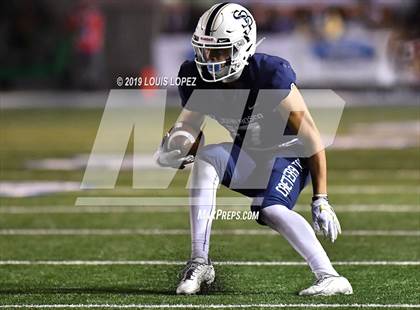Thumbnail 2 in Mater Dei vs. St. John Bosco (CIF SS DIV 1 Championship Final) photogallery.